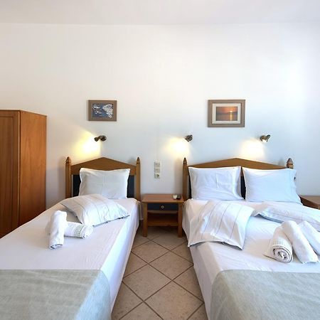 Erisimo Hotel Агиали Екстериор снимка