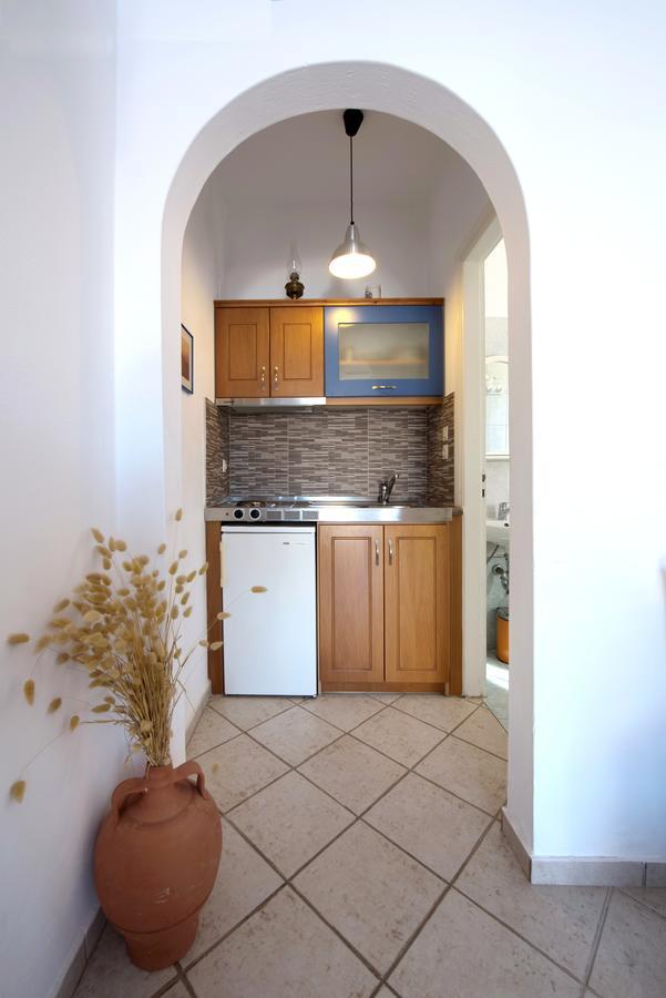 Erisimo Hotel Агиали Екстериор снимка